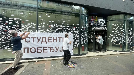 Uništene kancelarije i predstavništvo EXPO! Blokaderi ponovo pokazali pravo lice usred protesta