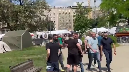 U Pionirskom parku skup podrške predsedniku Vučiću