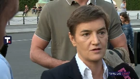 "Građani slave pobedu nad obojenom revolucijom" Brnabić se obraća iz Pionirskog parka: Skup podrške predsedniku Vučiću