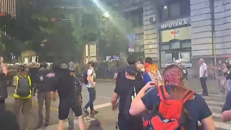 Jezive scene u centru grada: Blokaderi izazvali potpuni haos! (VIDEO)