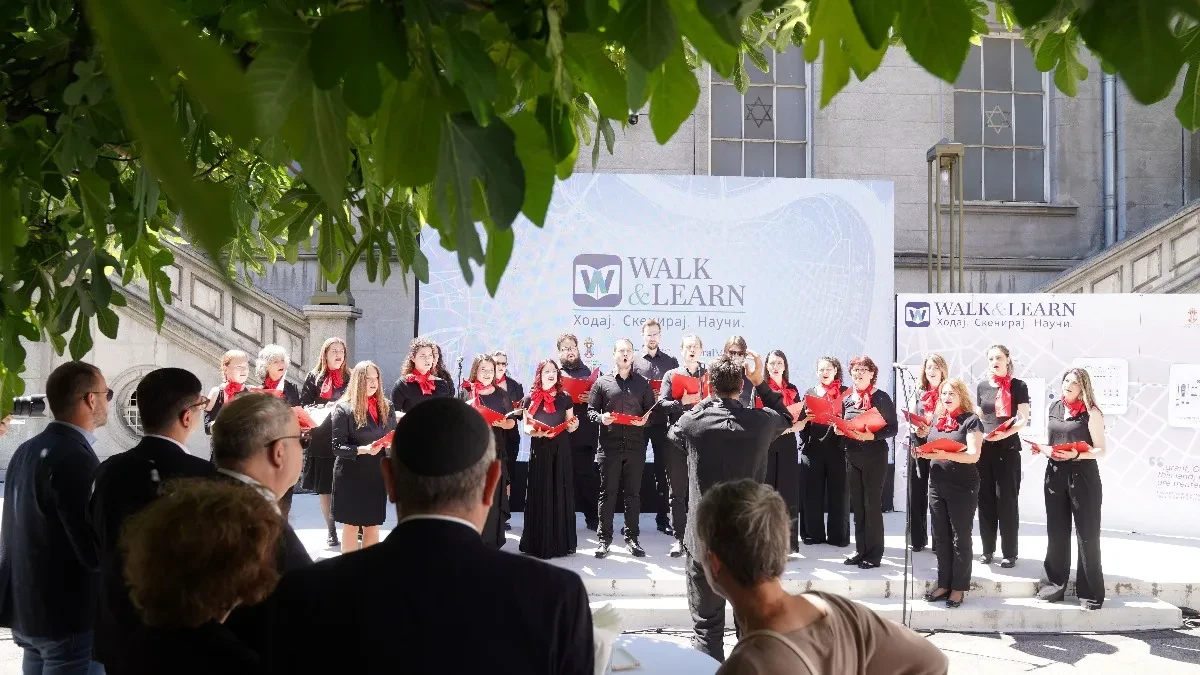 Digitalna platforma “Walk and Learn” predstavljena u dvorištu Sinagoge Sukat Šalom