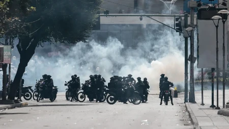 Ministar upao u zasedu i nestao! Haos u Boliviji, na ulicama ključa!