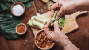 Ko radi pogrešno mi ili oni? Turčin otkrio kako se kod njih prave sarma i kafa, svi poludeli za ovim receptom