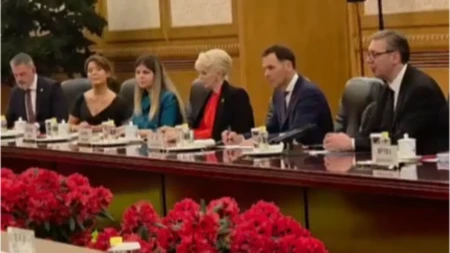 "Neka živi čelično prijateljstvo Srbije i Kine": Moćna poruka na sastanku Vučića i Sija (VIDEO)