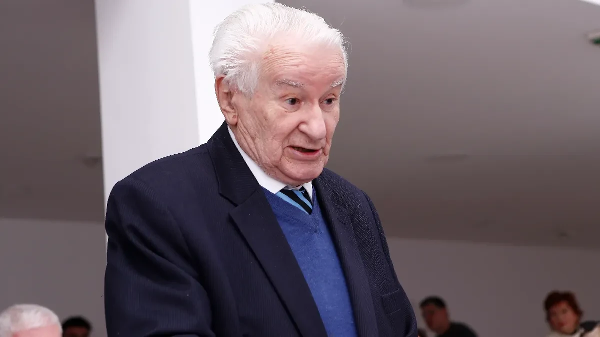 Umro Dragoljub Mićunović