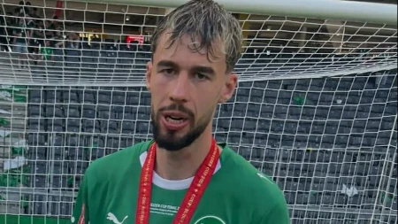 Veliki uspeh: Stevanović uzeo trofej sa Sent Galenom