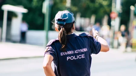 Grci oduzimaju dozvolu i kažnjavaju sa 350 evra zbog nepoštovanja jednog znaka