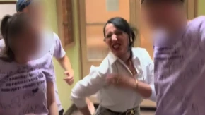 Balkanska nastavnica apsolutni hit na mrežama: Đuska kao da im je vršnjak, roditelji oduševljeni