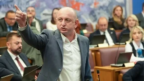 "Da se u Beogradu skandiralo Milatoviću, zvali bi Rutea da ih bombarduje!" Knežević raskrinkao dvostruke aršine!