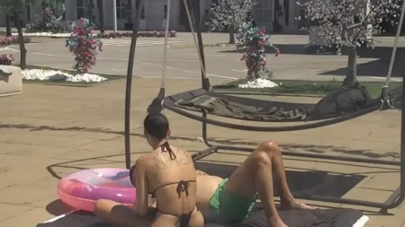 Skandal u Eliti na Bajram! Maja usred belog dana naskočila na Asmina u dvorištu, nije mogla da se obuzda! (FOTO)
