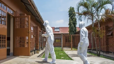 Preti najsmrtonosnija epidemija ebole u istoriji! Irc upozorava na stravično stanje na terenu, problem je specifičan soj (video)