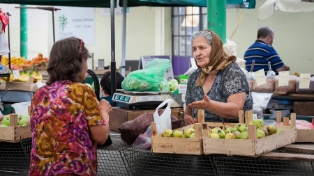 Cene padaju na pijacama - voće je jeftinije, ali neki proizvodi ipak poskupljuju