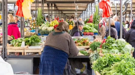Kupci konačno odahnuli - pale cene omiljenog sezonskog voća