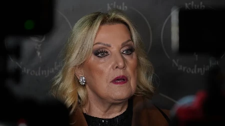 Od estrade do školske klupe!  Snežana Đurišić ušla u udžbenike za osmi razred