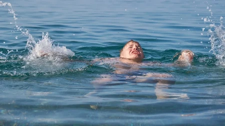 Drama na kupalištu kod Apatina: Dečak počeo da se davi, Nebojša i Stefan odmah reagovali