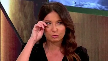 Sanja Marinković saznala za smrt majke usred snimanja: Voditeljka nije mogla da dođe sebi, potpuno se slomila!