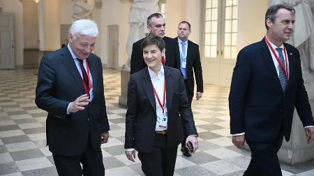 Brnabić u centru diplomatije: Predsednica skupštine Srbije na prijemu kod kralja Danske (FOTO)