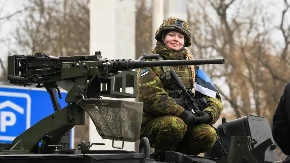 Alarm u NATO državi: Nema dovoljno muškaraca za vojsku, počinje obavezna regrutacija žena!