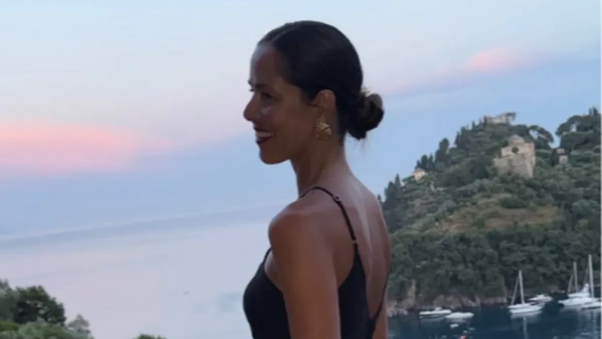 Srpkinja napravila haos na mrežama: Ana Ivanović zablistala u prelepoj haljini na luksuznoj lokaciji
