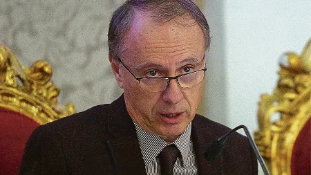 Medicinski fakultet žestoko udario na Đokića: „Svesno obmanjuje javnost i ruši autonomiju fakulteta“