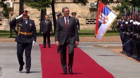 "Policija je izdržala težak pritisak spolja" Vučić: Postojaće pokušaji da im se oduzmu sve nadležnosti