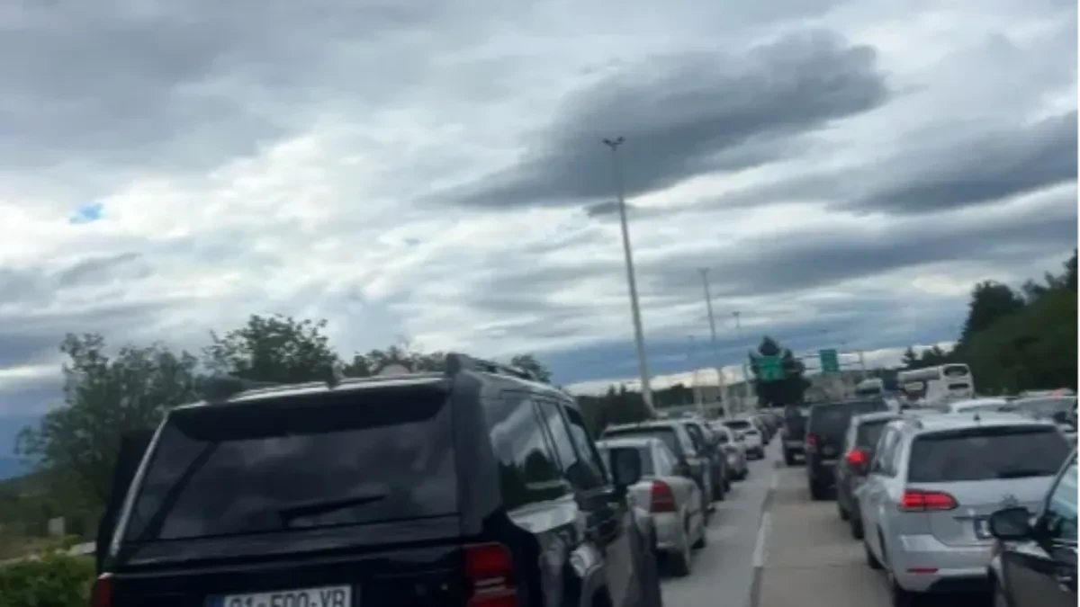 Turisti da se spreme za gužve ka Grčkoj: Generalni konzul Srbije u Solunu posetila Evzoni
