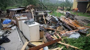Tornado protutnjao kroz zemlju EU! Kidao krovove i rušio štale brzinom 200 na sat