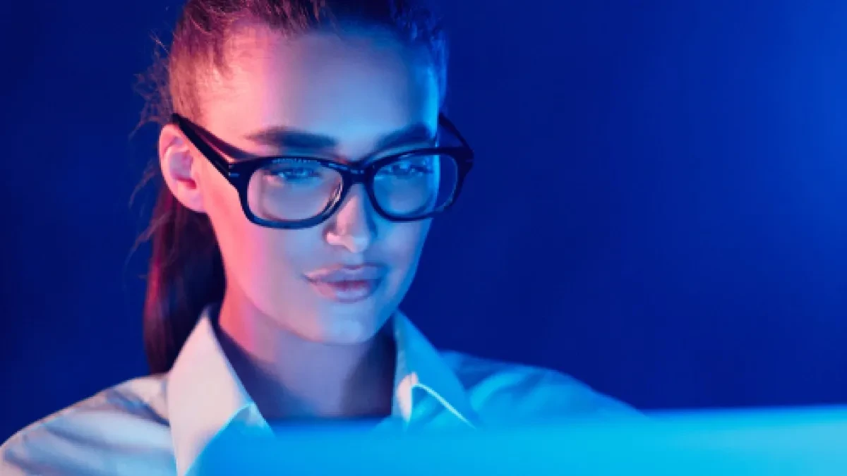 Potvrđeno! Prekomerna izloženost elektronskim uređajima uzrok digitalne glavobolje