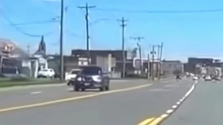 Jeziv zvuk sa nebesa, kuće podrhtavale! Eksplodiralo je blizu obale (VIDEO)