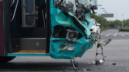 11 povređenih! Stravičan sudar autobusa i automobila kod Sopota