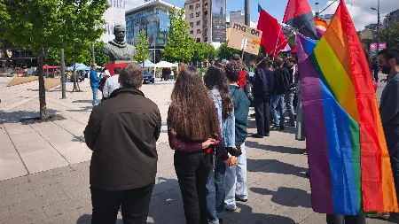 Da nam živi, živi glupost! Blokirali rad institucija, pa zapevali o radu?!