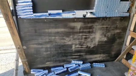 Hapšenje na granici! Pokušao da cigarete preveze preko carinske linije izbegavajući kontrolu