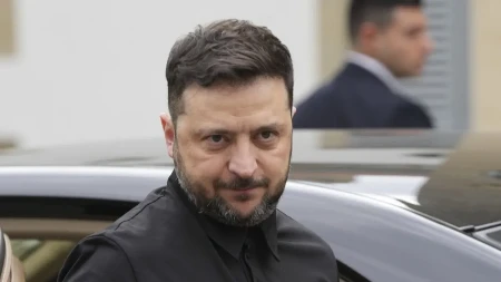 Zelenski ismeva Putina: Rusija više nije snažna - parada bez vojne opreme! 