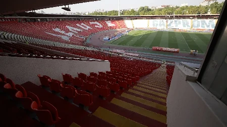 Zvezda u magli: Evo zašto crveno-beli (još) ne mogu da završe transfere dva reprezentativca SRbije