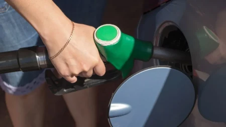 Nećete crvenu vaditi svaki dan, zaboravićete kada ste ga točili u rezervoar: Kako da vam kola troše "zrno" goriva, 10 saveta koji smanjuju potrošnju