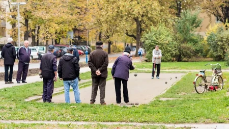 Novac leže na račune - poljoprivredni i vojni penzioneri su na redu