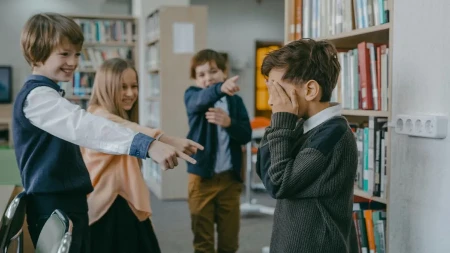Tihi znakovi vršnjačkog nasilja koje roditelji najčešće primete prekasno