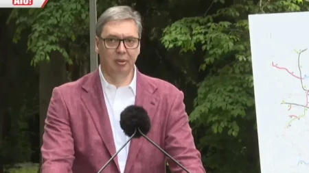 "To je sad podgrevanje krompira, a podgrejan krompir malo ko hoće" Vučić oštro o blokaderima i hapšenju Mišića