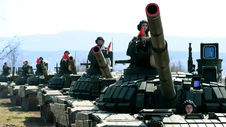 Vojska Srbije izvela tenkove! Načelnik Generalštaba stigao u Sremsku Mitrovicu