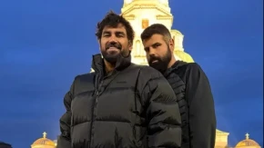 Procurele intimne fotke pevača sa muškarcem: Nije mogao više da krije: "Ćerki sam morao sve da priznam" (FOTO)