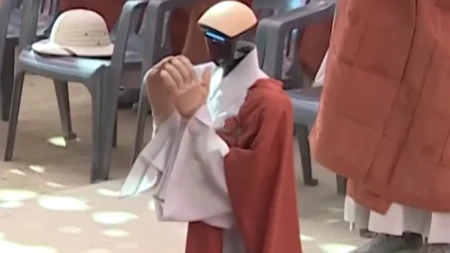 Robot se zamonašio: Pogledajte snimak iz Južne Koreje (VIDEO)