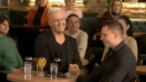 Voditelj presekao pevača u emisiji: 