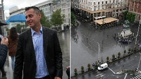 Dušan Nikezić pokisao na praznom trgu: Kamere razotkrile stvarno stanje! (FOTO)
