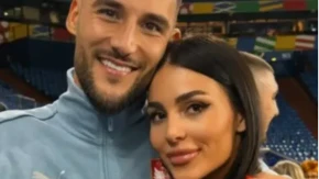 Anastasija i Nemanja Gudelj pucaju od sreće: 