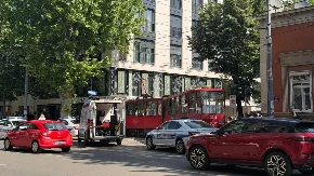 Žena je kriva za stravičan udar tramvaja u zgradu: Oglasio se GSP sa svim detaljima
