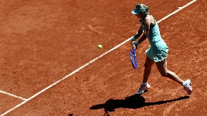 Bivša devojka Janika Sinera u četvrtfinalu Rolan Garosa