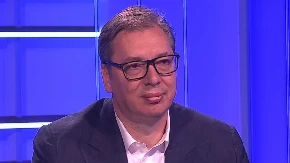 "Nekada smo imali 330 evra plate, danas smo prvi u regionu po zaradama!" Vučić podsetio na teške reforme