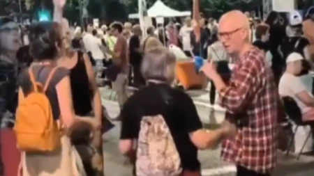 "Omladina voli rejvove" A omladinci 70+! Penzioneri ludovali na blokaderskom skupu - video je sumanut