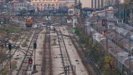 "Štadler" kreće za primorje: Polazi međunarodni sezonski voz do Bara, a ovo su cene