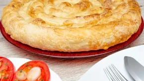 Posna pita sa pečurkama i prazilukom se lako pravi, a neverovatno je zasitna i ukusna
